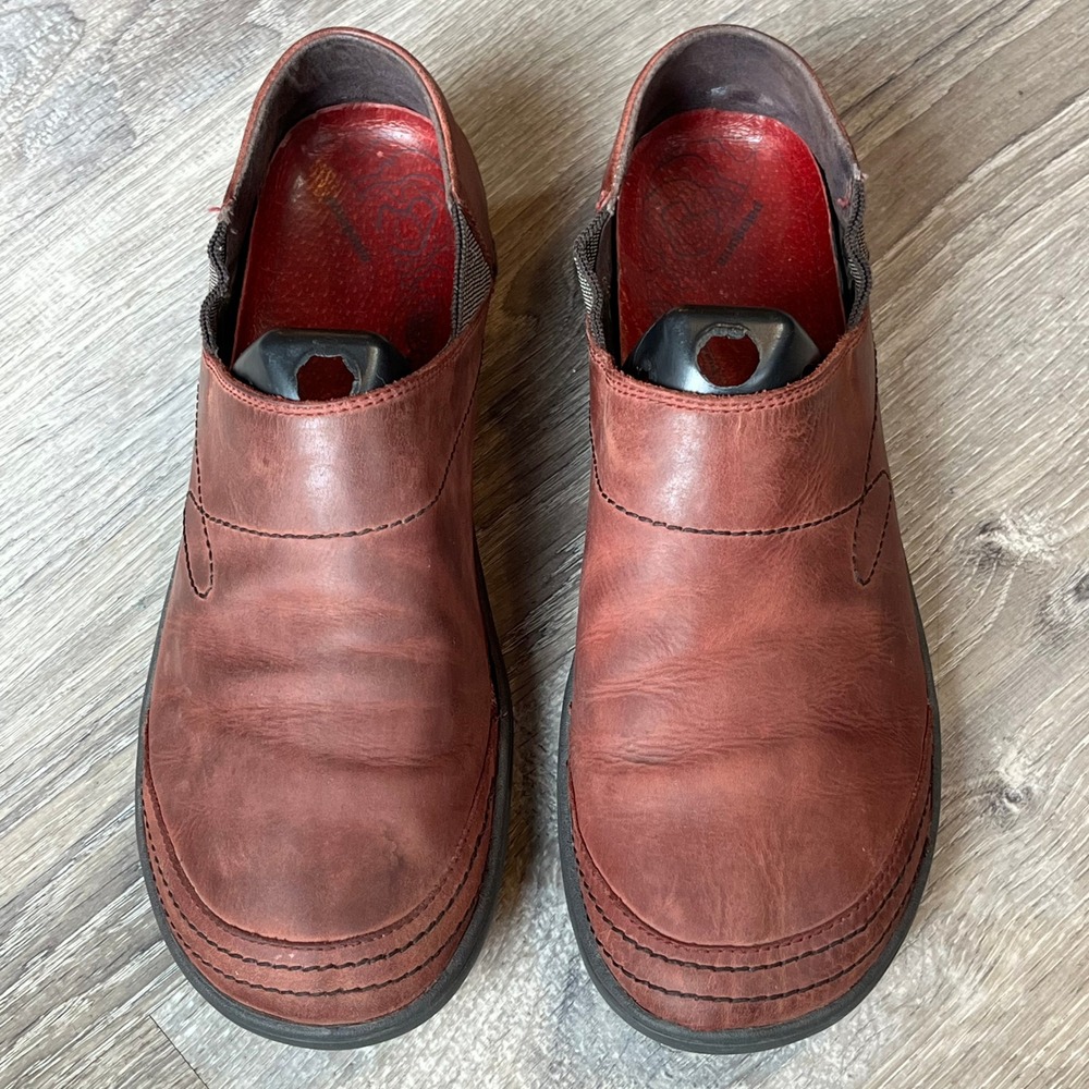 Patagonia Gypsum Mars Red Leather Slip On Shoes Womens 9 T50536 Gorpcore Loafers